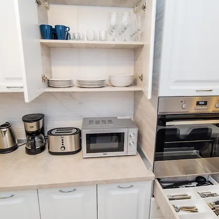 Isaran Apartment *